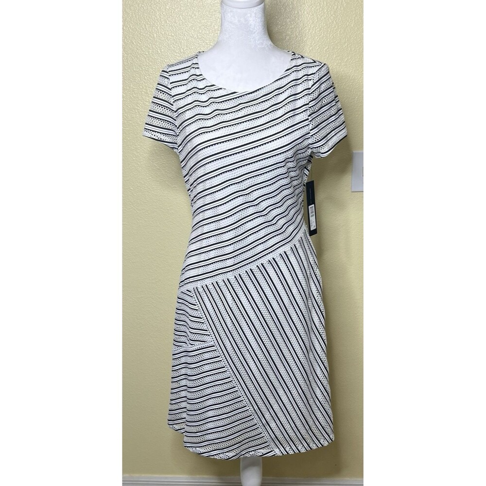 Marc New York White & Black Mesh Stripe Short Sleeve Lined Shift Dress Sz 8 NWT - Picture 2 of 10